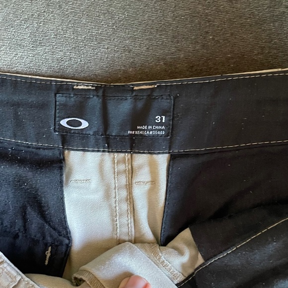 Oakley khakis - Picture 3 of 3